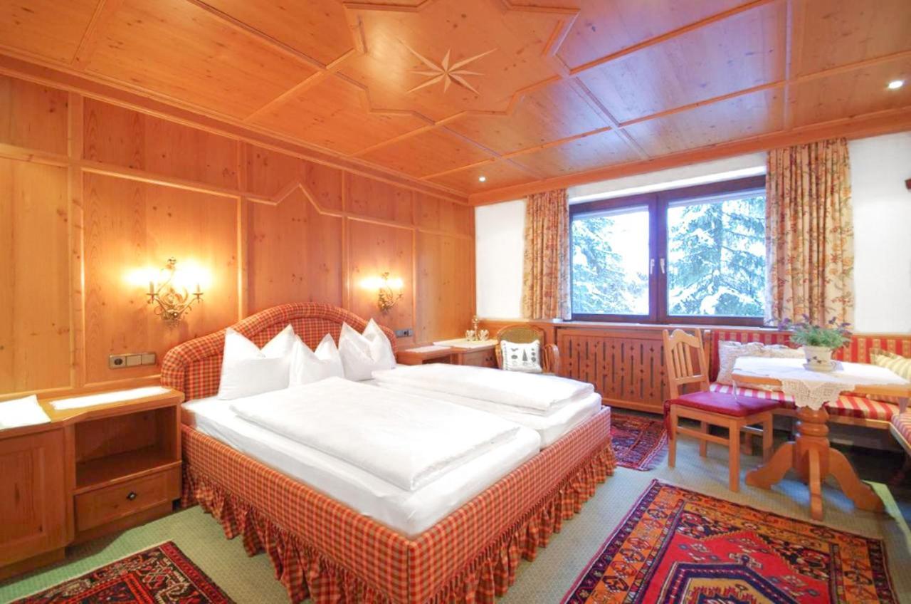 Hotel Pension Alpenrose Lech am Arlberg Ngoại thất bức ảnh